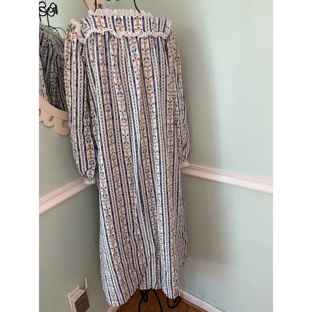 Lanz Of Salzburg Sz S Red Blue Hearts Stripes Floral Eyelet Flannel Nightgown